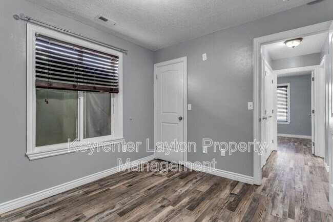 Building Photo - 138 Sam Gates Rd