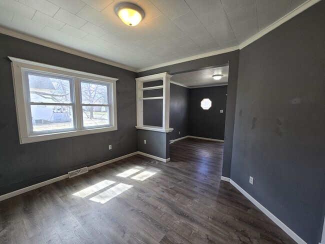 Building Photo - 1148 Columbia St