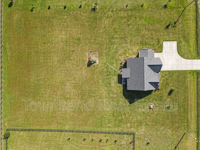 Building Photo - 2935 Duck Pond Rd