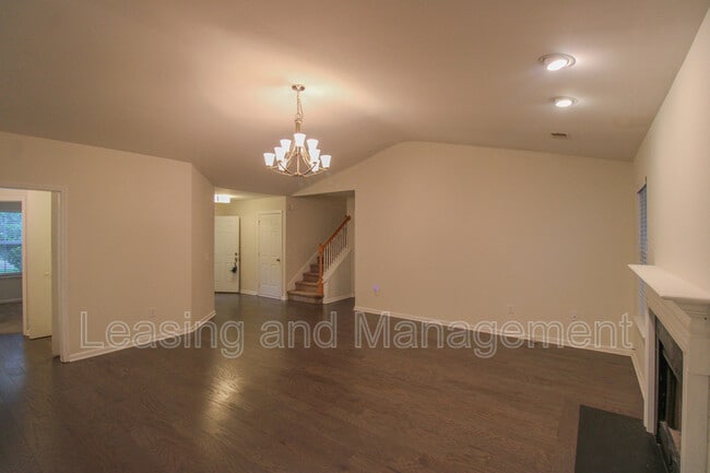 Building Photo - 3620 Walkers Ferry Ln