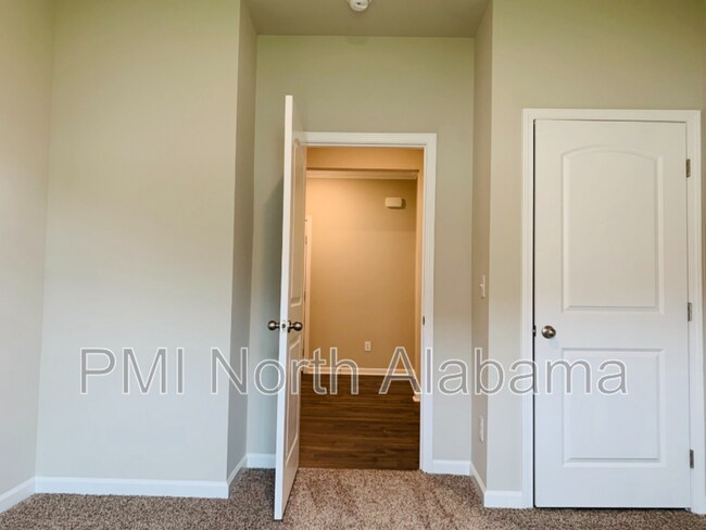 Building Photo - 14170 Lannister Ln