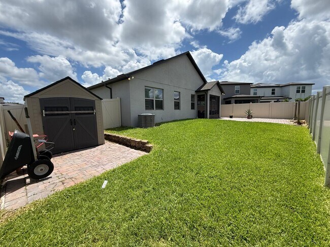 Building Photo - 1165 Hilltop Pl
