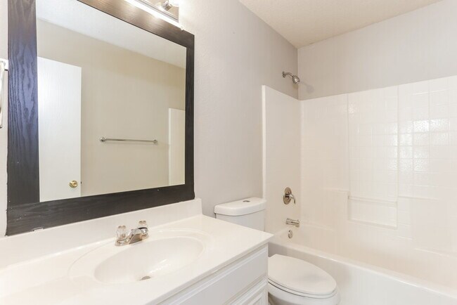 Building Photo - 12437 Seven Eagles Ln