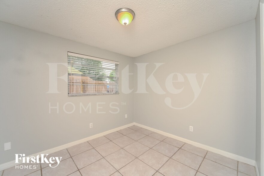 Building Photo - 8509 Olympic Ct