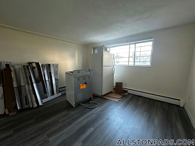 Building Photo - 90 Gardner St