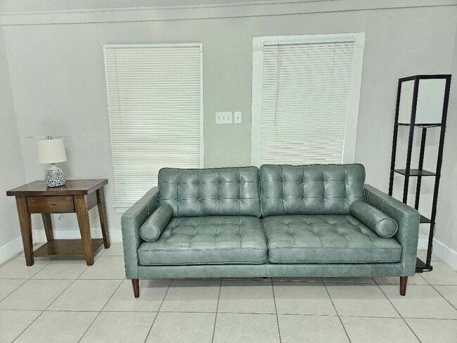 Building Photo - 2021 W Main St