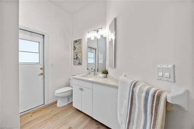 Building Photo - 8900 Lely Island Cir
