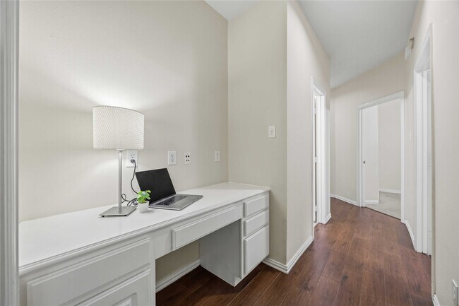 Building Photo - 6642 Redberry Glen Ln