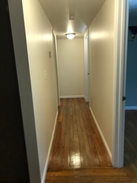 Building Photo - 11220 Vista Dr