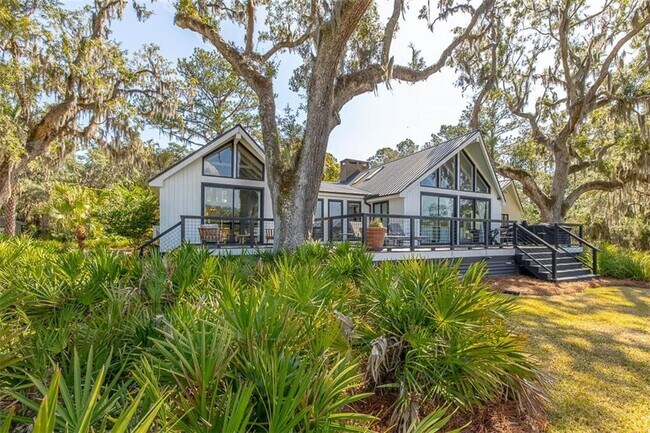 Building Photo - 6201 Frederica Rd