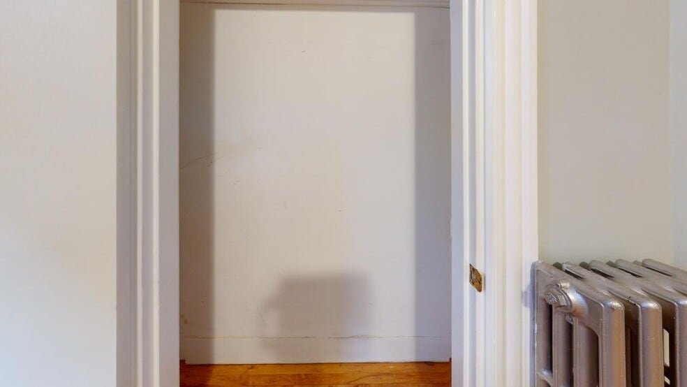 Building Photo - 106 Highland Ave