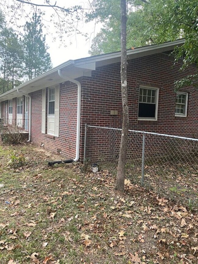 Building Photo - 734 12th St NW