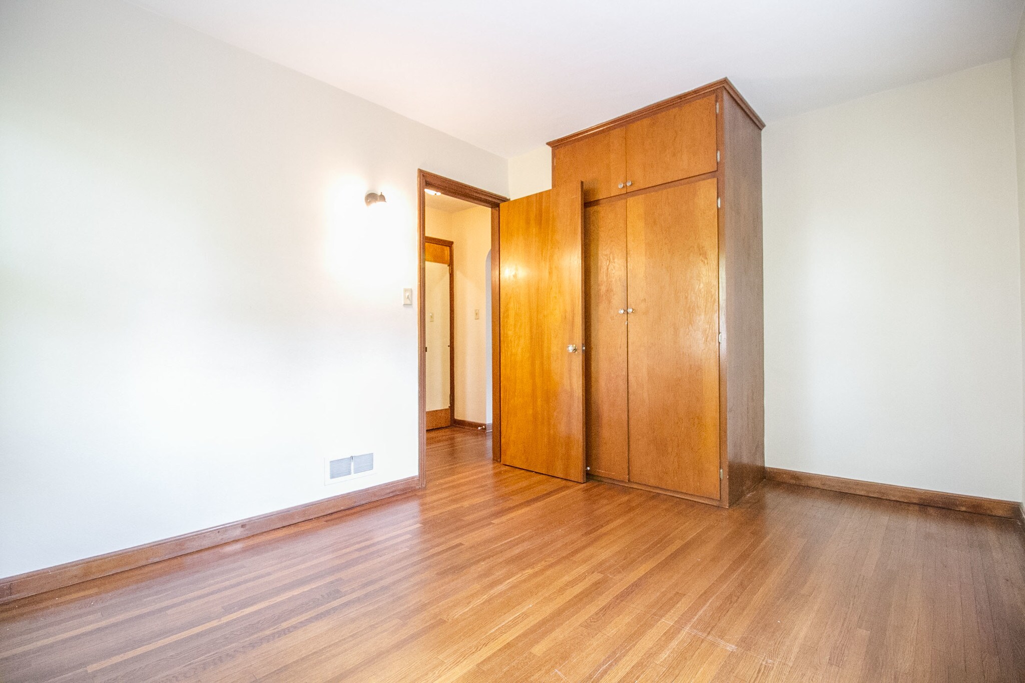 Building Photo - 2943 Escott Ave