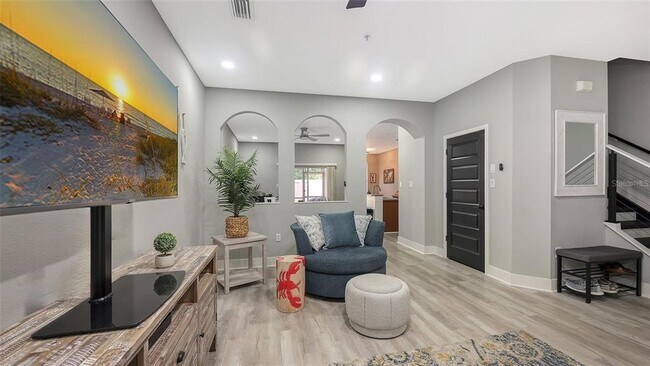 Building Photo - 3827 Parkridge Cir