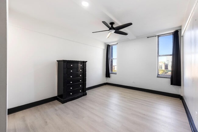 Building Photo - 14 Lockwood Dr