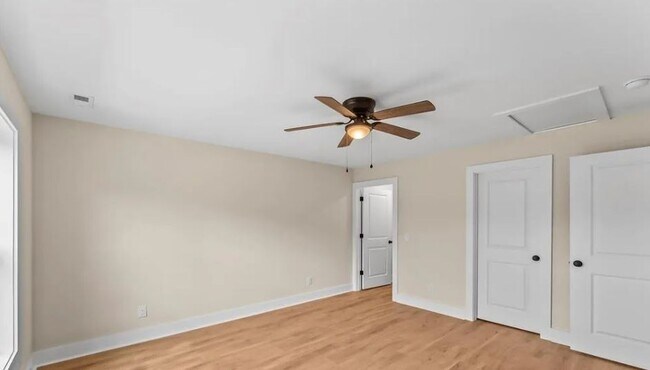 Building Photo - 206 Beacon Ave