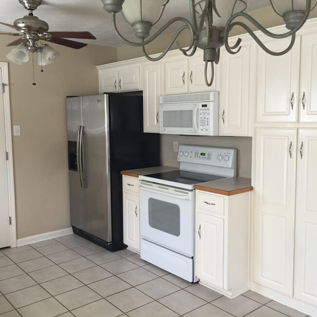 Building Photo - Sorry No Smoking and Pets Permitted with Restrictions