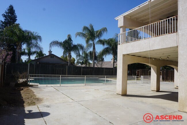 Building Photo - Home Located in Villages of Brimhall