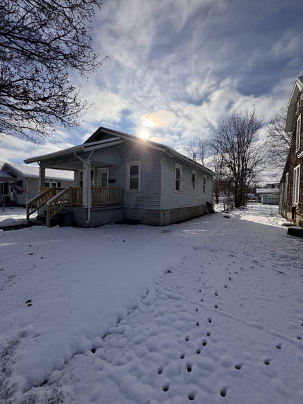 Building Photo - 615 W Columbus Ave