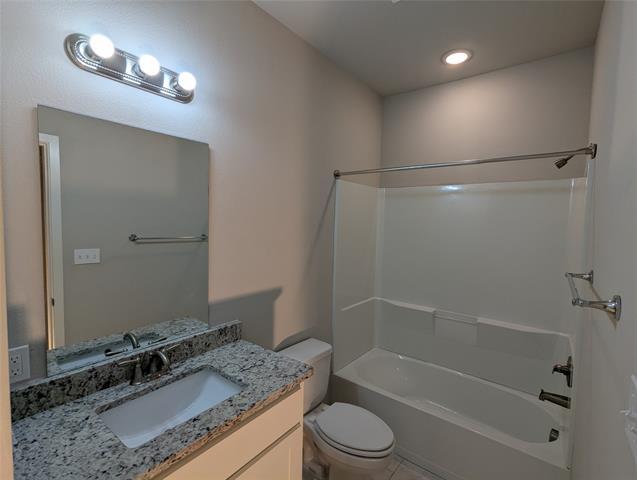 Building Photo - 2700 Ginger Ct