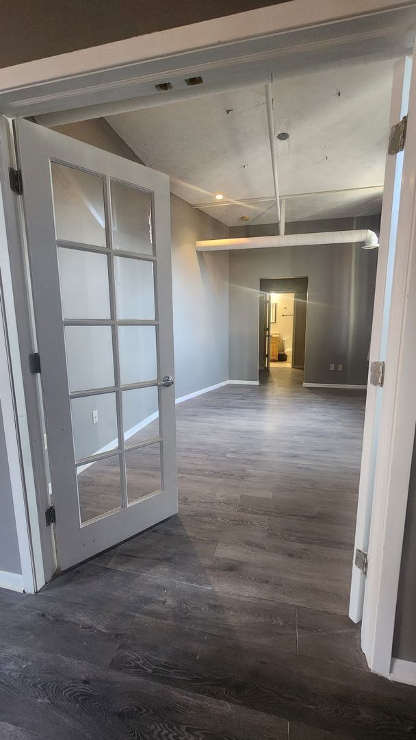 Building Photo - 1211 Howard St