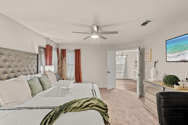 Building Photo - 124 Lillian Wy