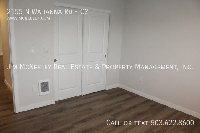 Building Photo - 2155 N Wahanna Rd