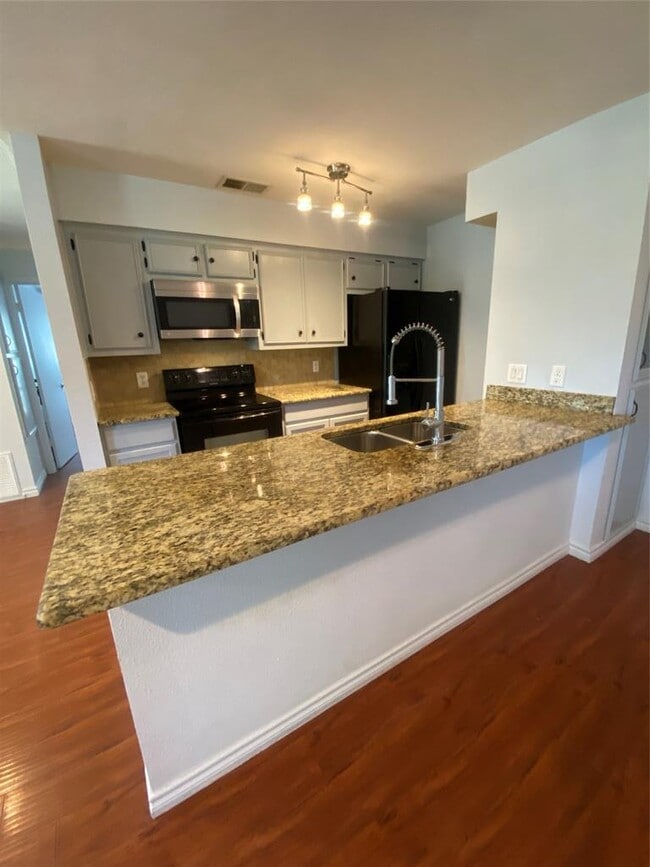 Building Photo - 10616 Mellow Ln