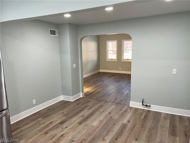 Building Photo - 145 Beck Rd