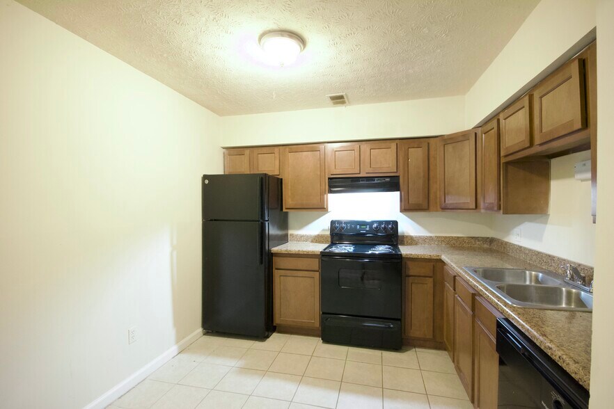 Primary Photo - 164 Scandia Cir