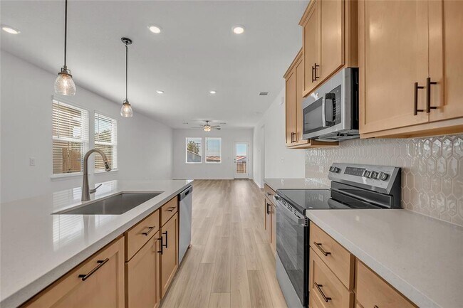 Building Photo - 737 Drystone Trail