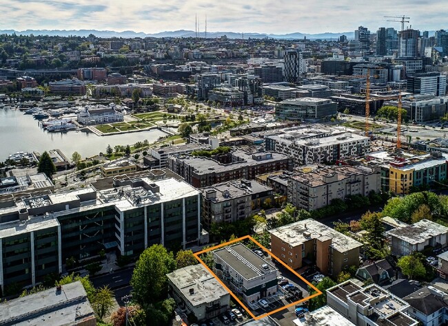 Aerial Photo - Emerald Hill Apartments