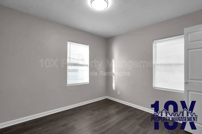 Building Photo - 2453 McGuffey Rd