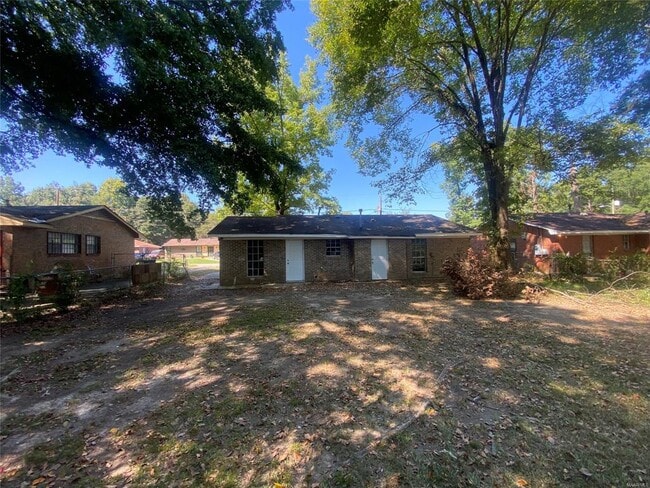 Building Photo - 4113 Piedmont Dr