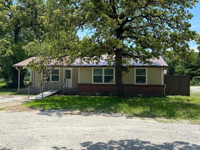 Building Photo - 1547 Ranger Hwy