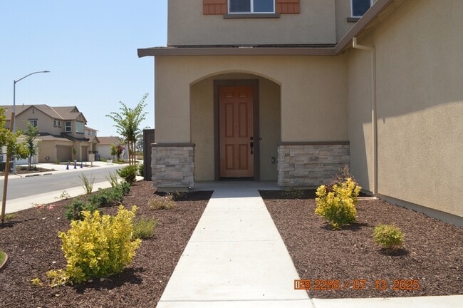 Building Photo - 8940 Pso Del Campo