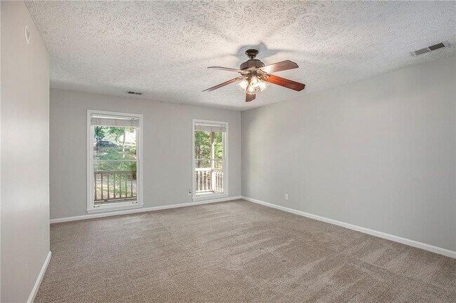 Building Photo - 390 Waverly Hall Cir