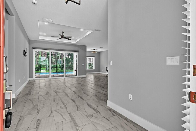 Building Photo - INDIAN TRAILS