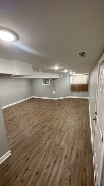 Building Photo - 6416 S Drexel Ave