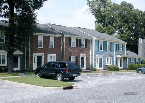 Primary Photo - Oak Brook Annex