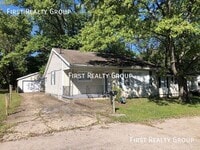 Building Photo - 140 E Market St