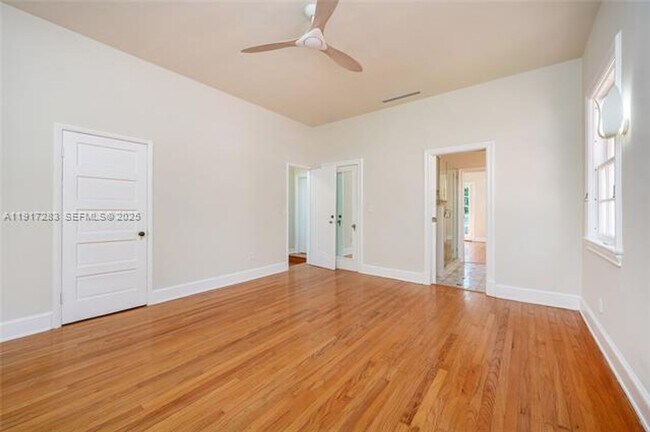 Building Photo - 3240 Morris Ln