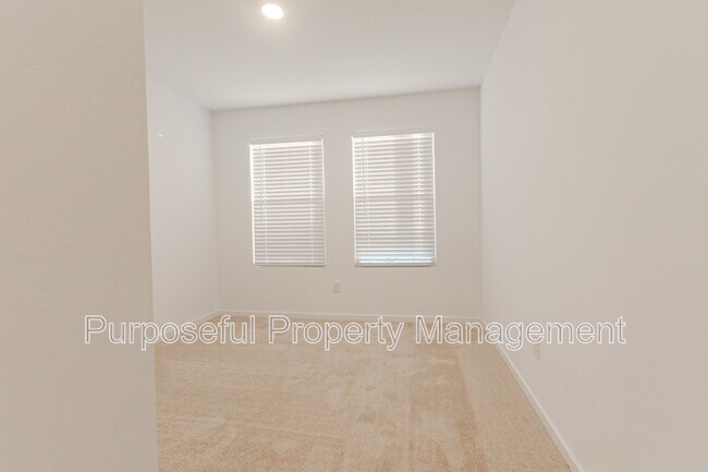 Building Photo - 3717 Los Cabos Dr