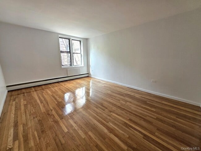 Building Photo - 55-25 98th Pl