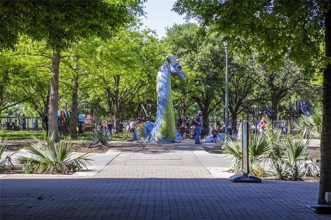 Building Photo - 1701 Simond Ave Ave