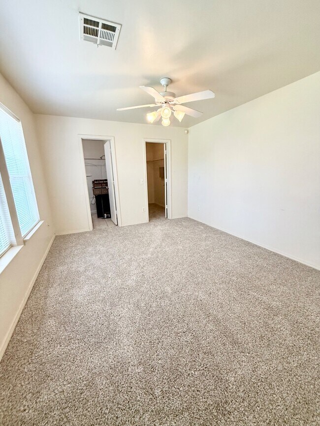 Building Photo - 2821 Fennel Rd