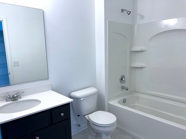 Building Photo - 4221 Chelsea Mnr Cir