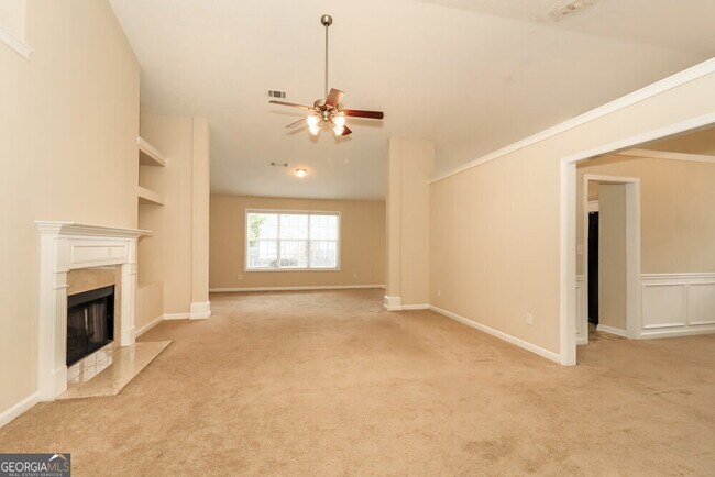 Building Photo - 1678 Sylvia Ct NE
