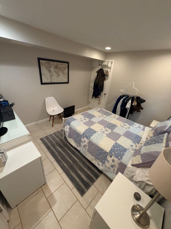 Building Photo - 5061 W Eddy St