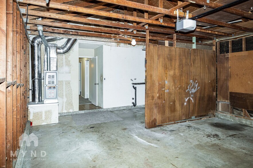 Building Photo - 2625 Wardlow Ave